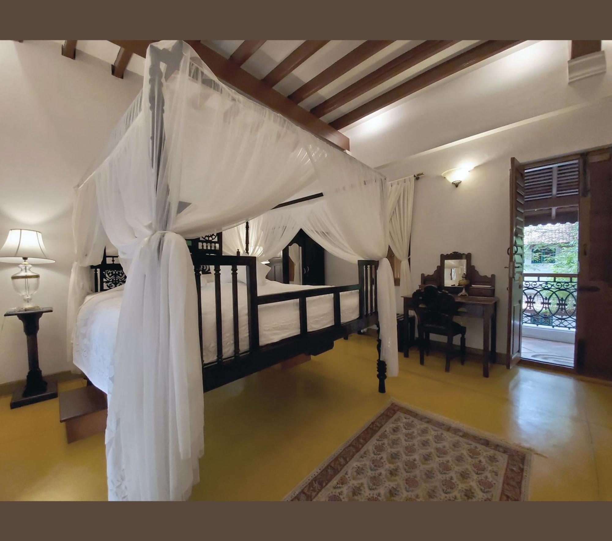 Отель Kariappa House Пондичерри Экстерьер фото